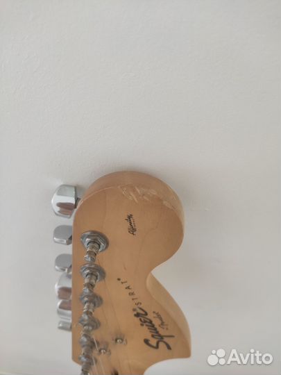 Электро гитара squier strat by fender