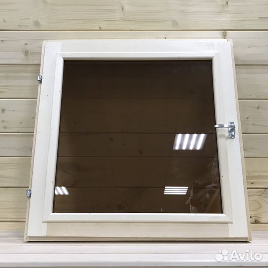 Окно липа 700х700