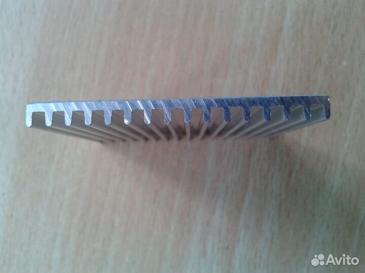 Алюминиевый радиатор 50х50х4 мм