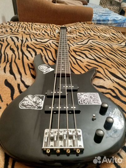 Бас гитара Ibanez gsr-200