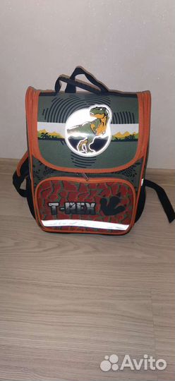 Рюкзак школьный с вещами