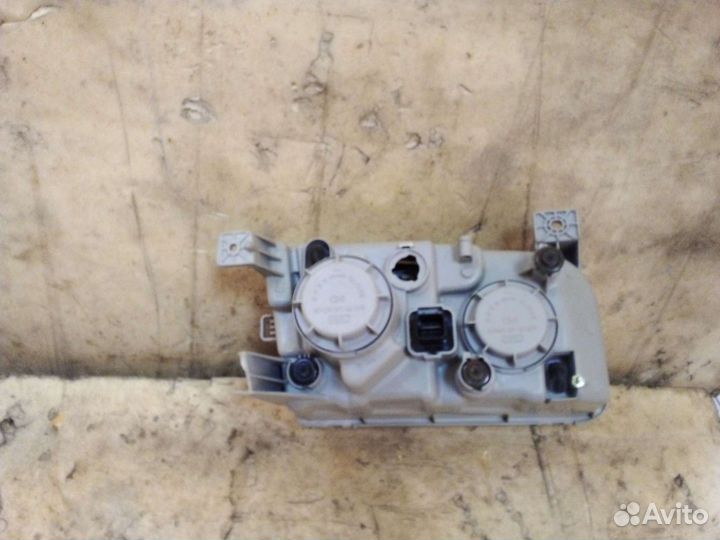 Фара левая hyundai traget