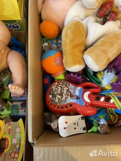 Коробка игрушек, разные