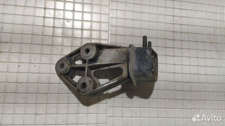 Кронштейн опоры двигателя Daewoo Nexia 1.5