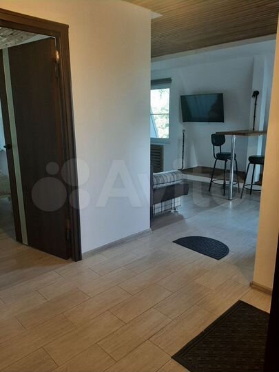 2-к. квартира, 65 м², 3/3 эт.