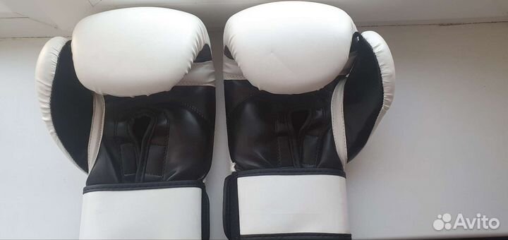 Боксерские перчатки PBS 16OZ с автографом