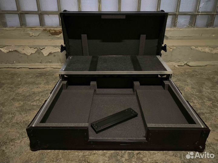 Кейс 12inch для комплекта Traktor Z2 и Traktor D2