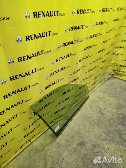 Стекло двери переднее правое Renault Megane седан
