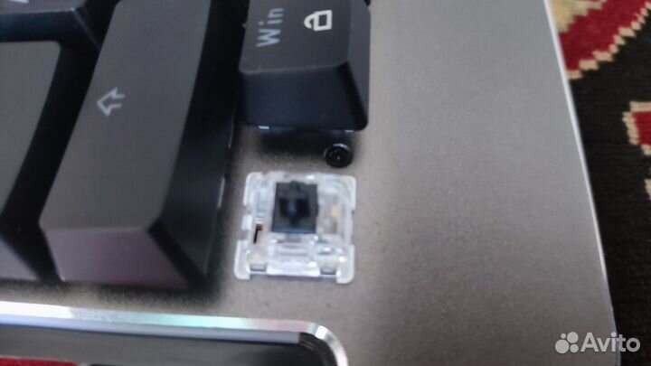 Игровая механическая клавиатура чёрная