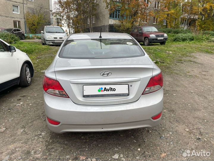 Hyundai Solaris 1.6 AT, 2013, 292 910 км