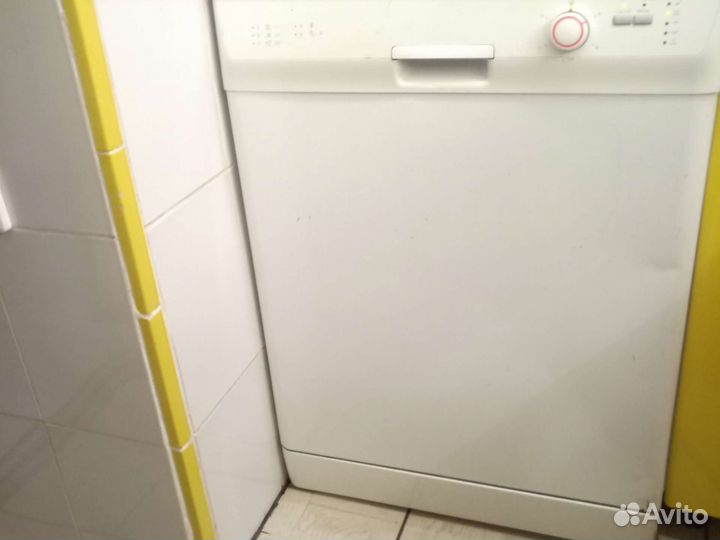 Посудомоечная машина Electrolux ESF 63020