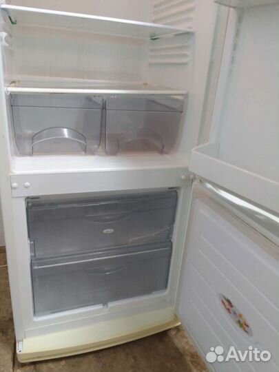 Холодильник б/у Атлант 160 см