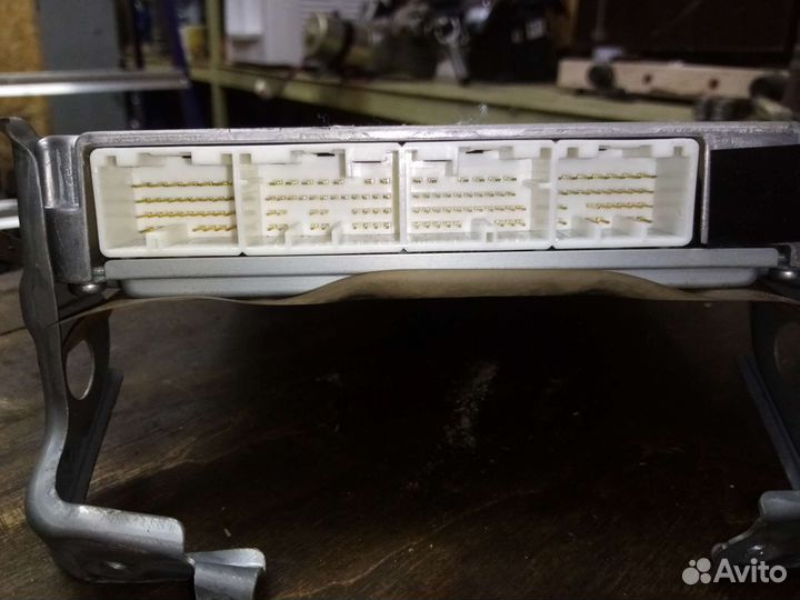 Блок управления двигателем Toyota Corolla E12 3ZZ