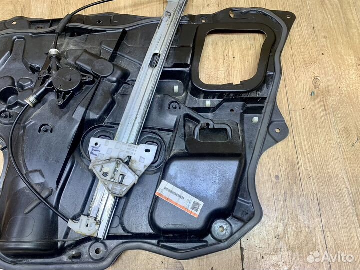 Стеклоподъемник передний левый Mazda 3 BK