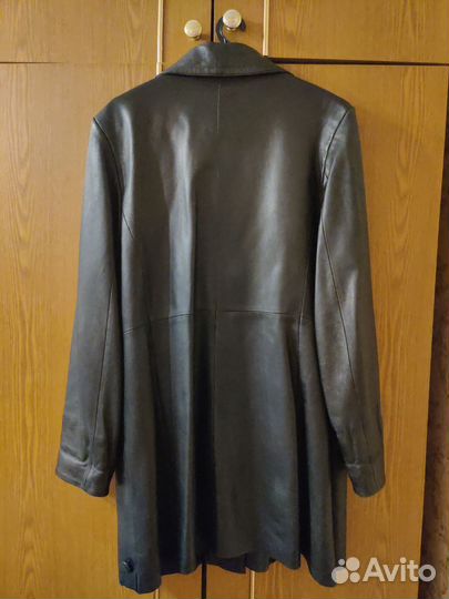 Кожаный пиджак женский удлиненный