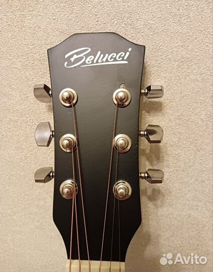 Акустическая гитара новая