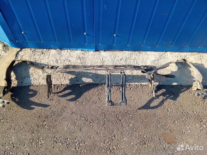 Панель передняя для Мерседес W203 в сборе