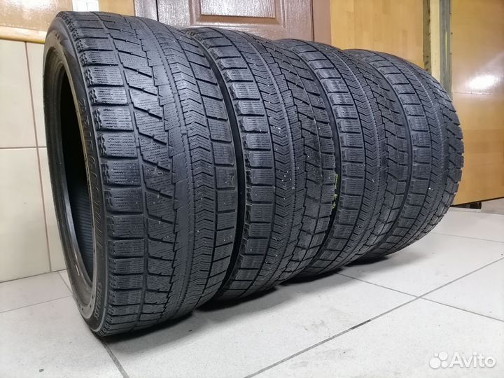 Bridgestone Blizzak VRX 225/45 R17