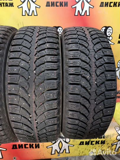 Bridgestone Blizzak Spike-01 215/60 R17 100T
