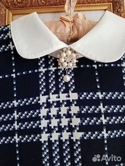 Блузка с брошкой 42-44