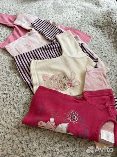 Вещи на девочку до года