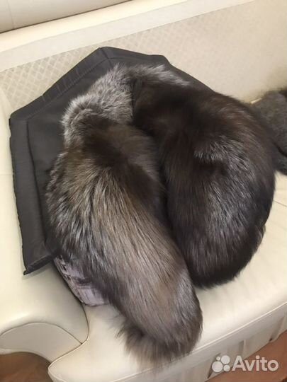 Воротник из чернобурой лисы