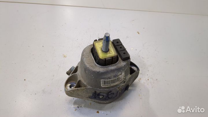 Подушка крепления двигателя Chevrolet Camaro, 2017