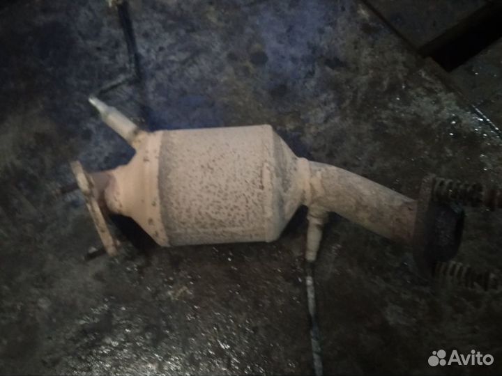 Removal and installation of catalytic converter Chery Tiggo