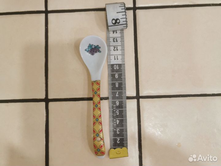 Фарфоровая чайная ложка