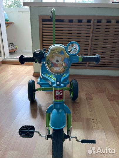 Детский велосипед с ручкой