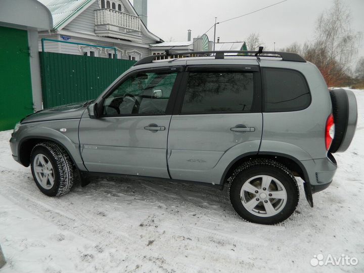 Chevrolet Niva 1.7 МТ, 2015, битый, 158 766 км