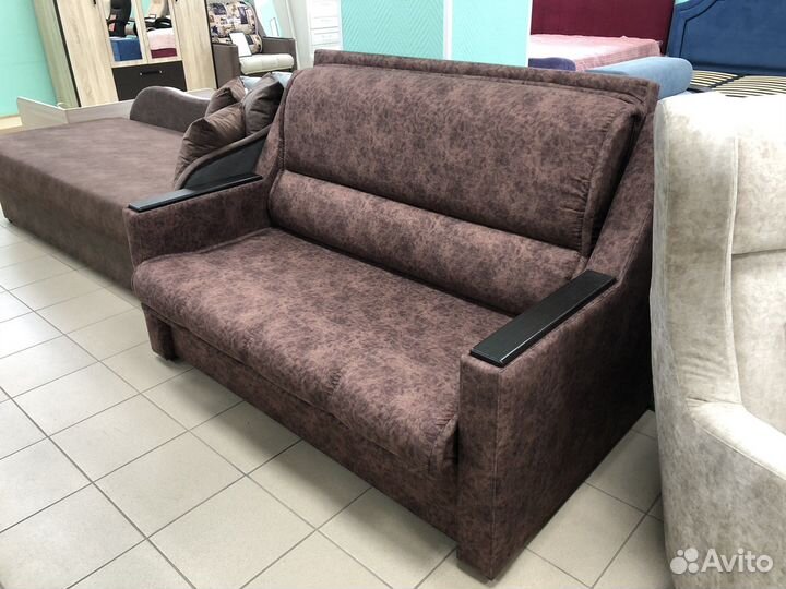 Диван-кровать прямой