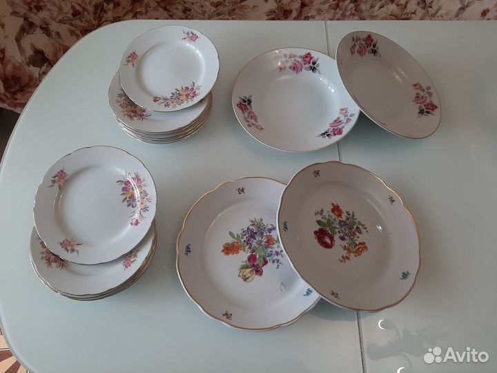 Набор винтажных тарелок времен СССР, 1977