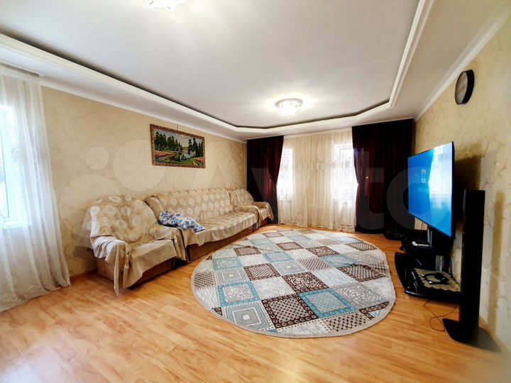 Дом 166 м² на участке 6 сот.