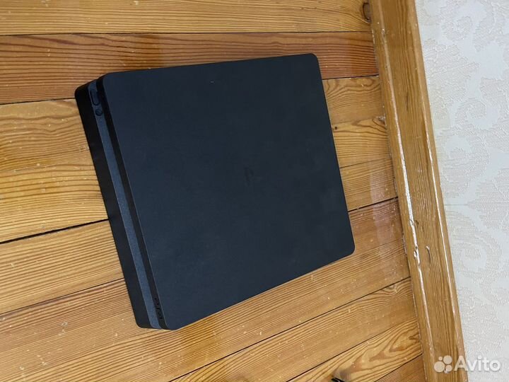 Sony playstation 4 PS4 slim 1tb
