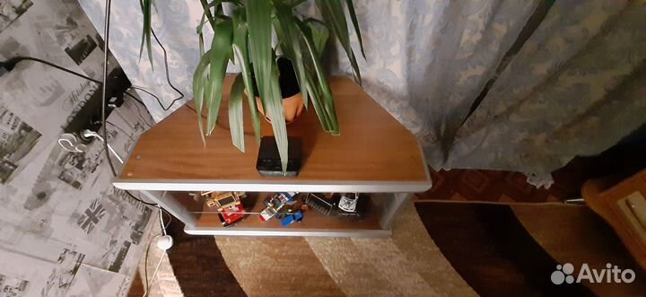 Тумба под телевизор