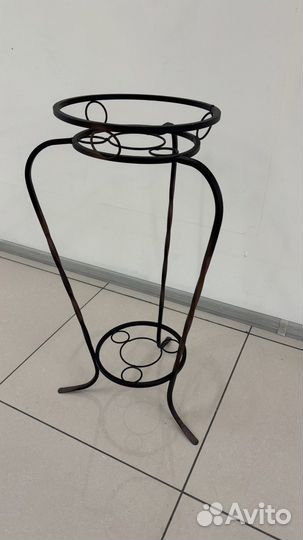 Стойка для цветов напольная