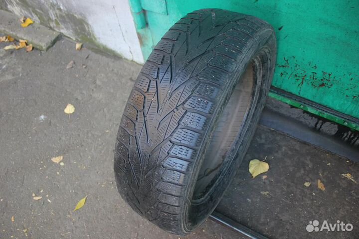 Nokian Tyres Hakkapeliitta R2 SUV 215/60 R17