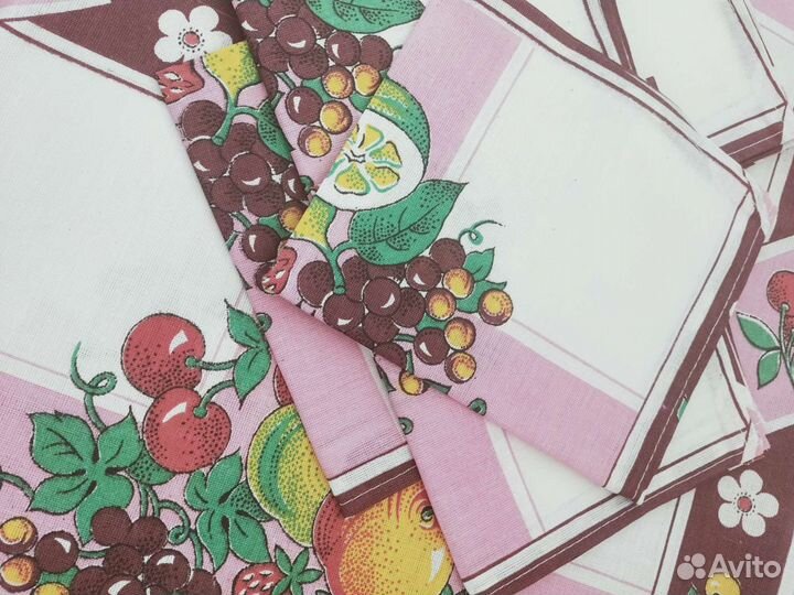 Скатерть с салфетками