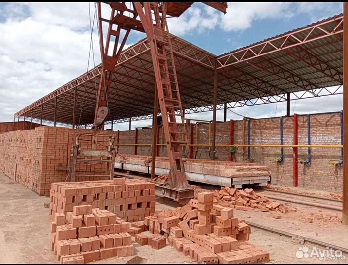 Кирпич красный полнотелый