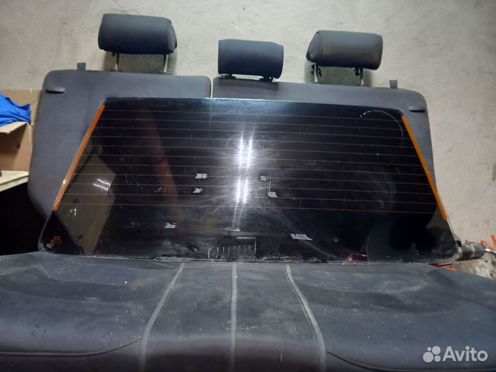 Заднее стекло Volkswagen Golf 2