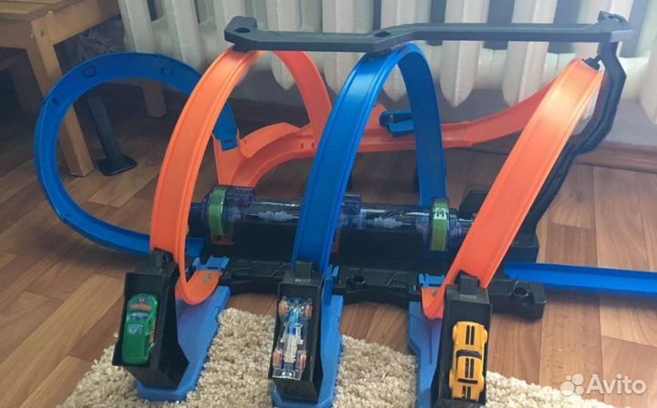 Hot wheels трек невероятные виражи
