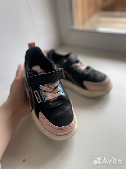 Кроссовки для девочки