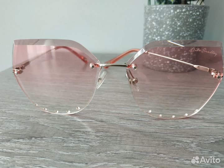 Солнцезащитные очки