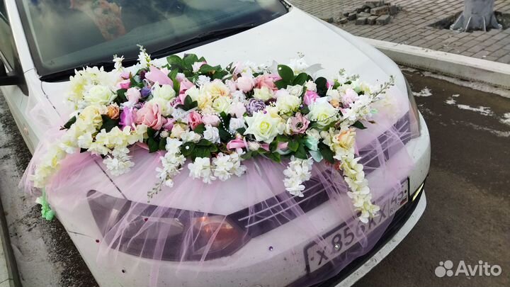 Свадебные украшения на автомобиль