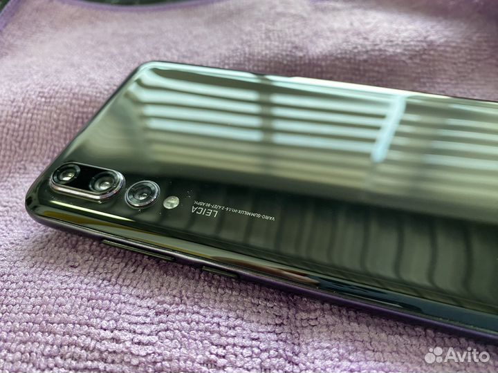 HUAWEI P20 Pro, 6/128 ГБ