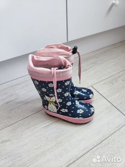 Резиновые сапоги