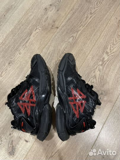 Balenciaga runner graffiti black