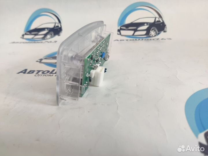 Плафон приора в стиле Веста под большой разъем