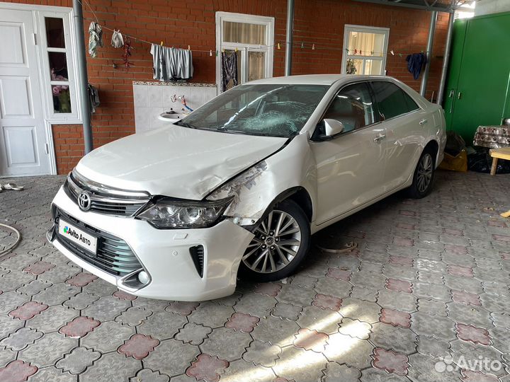 Toyota Camry 2.5 AT, 2016, битый, 122 000 км